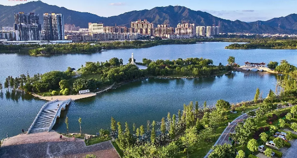 早订爽:清远飞来湖飘雪世界尝鲜